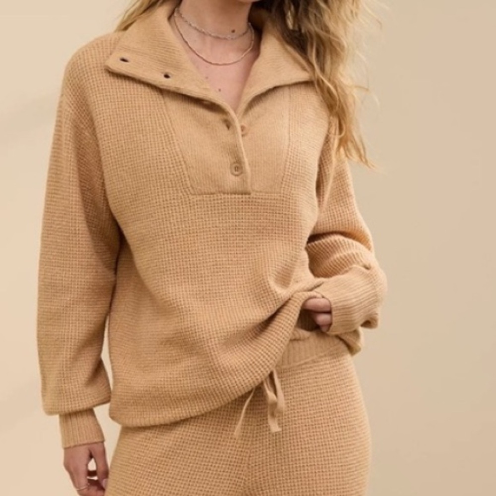 Aerie CozyUp Waffle Button Sweater in Tan size large